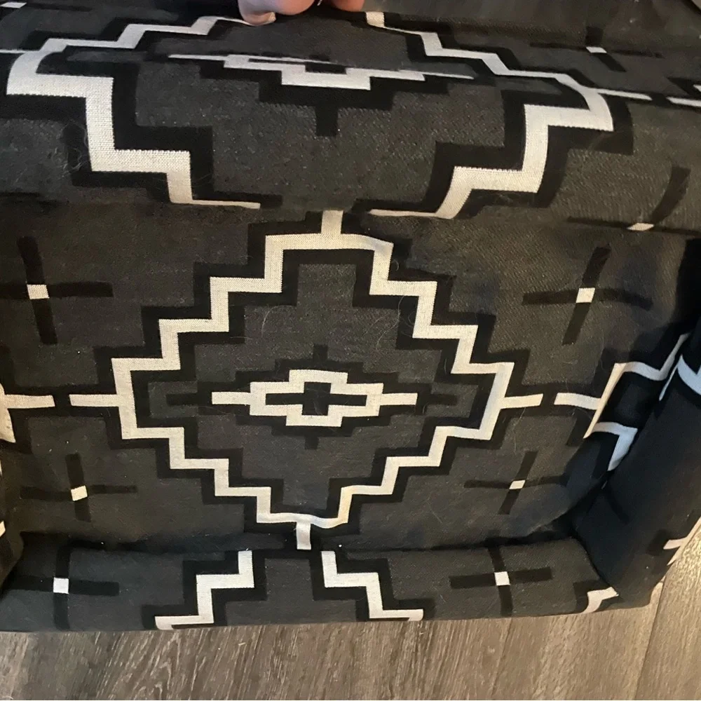 Custom Pendleton by Sunbrella Indoor/Outdoor Small Dog Bed
